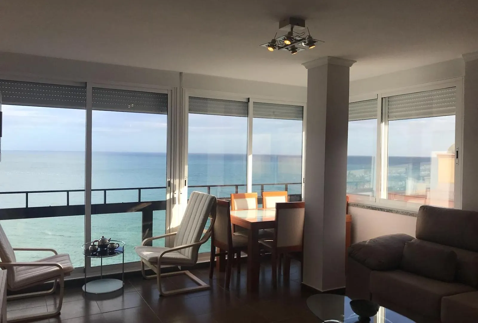 Stunning Views To The Sea / City Center פואנגירולה 0*,